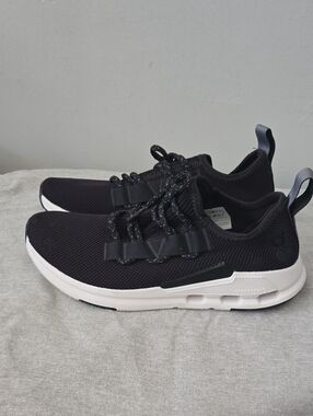 On Running Black Knit Athletic Sneakers with White Sole Size 7.5 Great condition